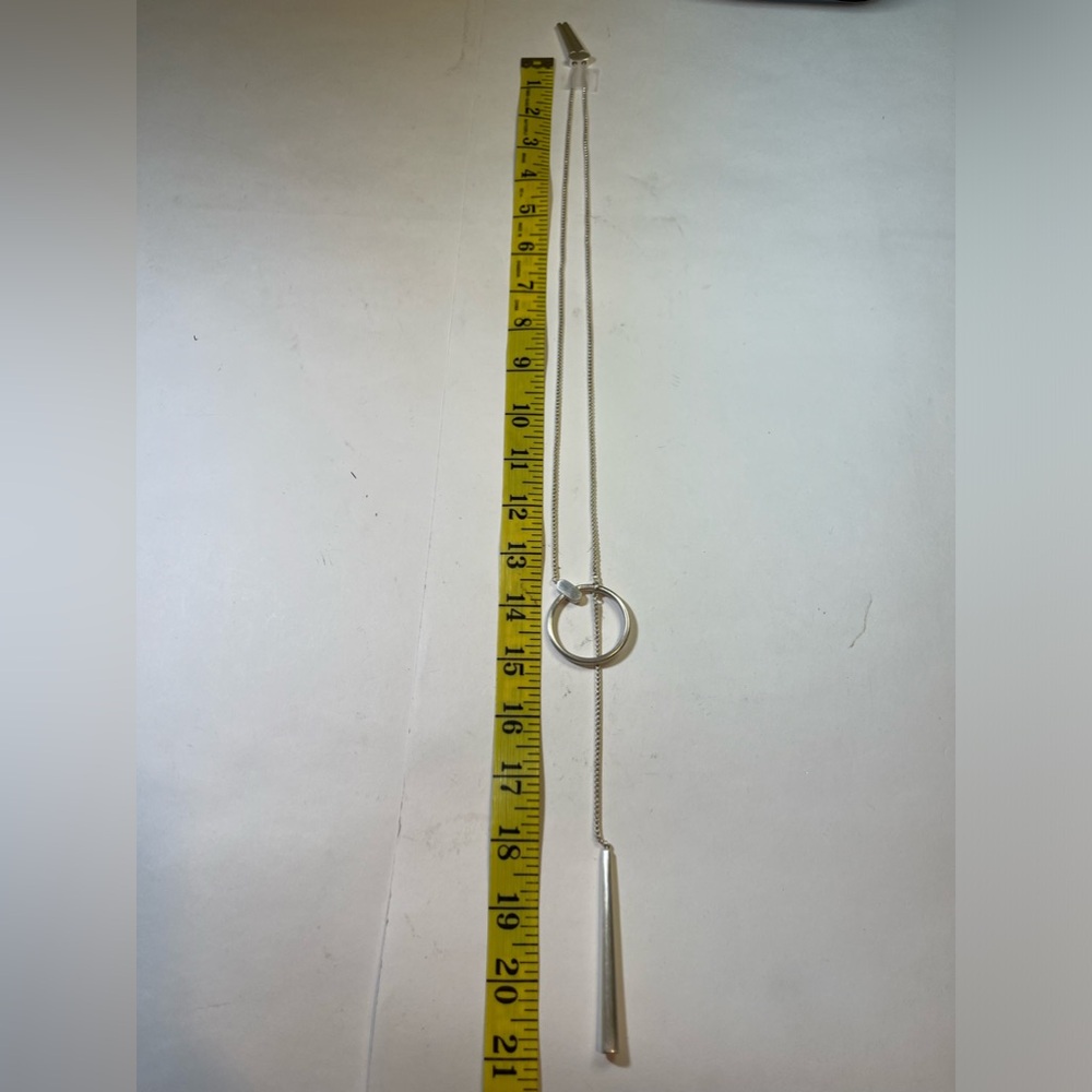 🎉HP🎉 NWOT: adjustable silver necklace with circle and long pendant - Picture 10 of 11